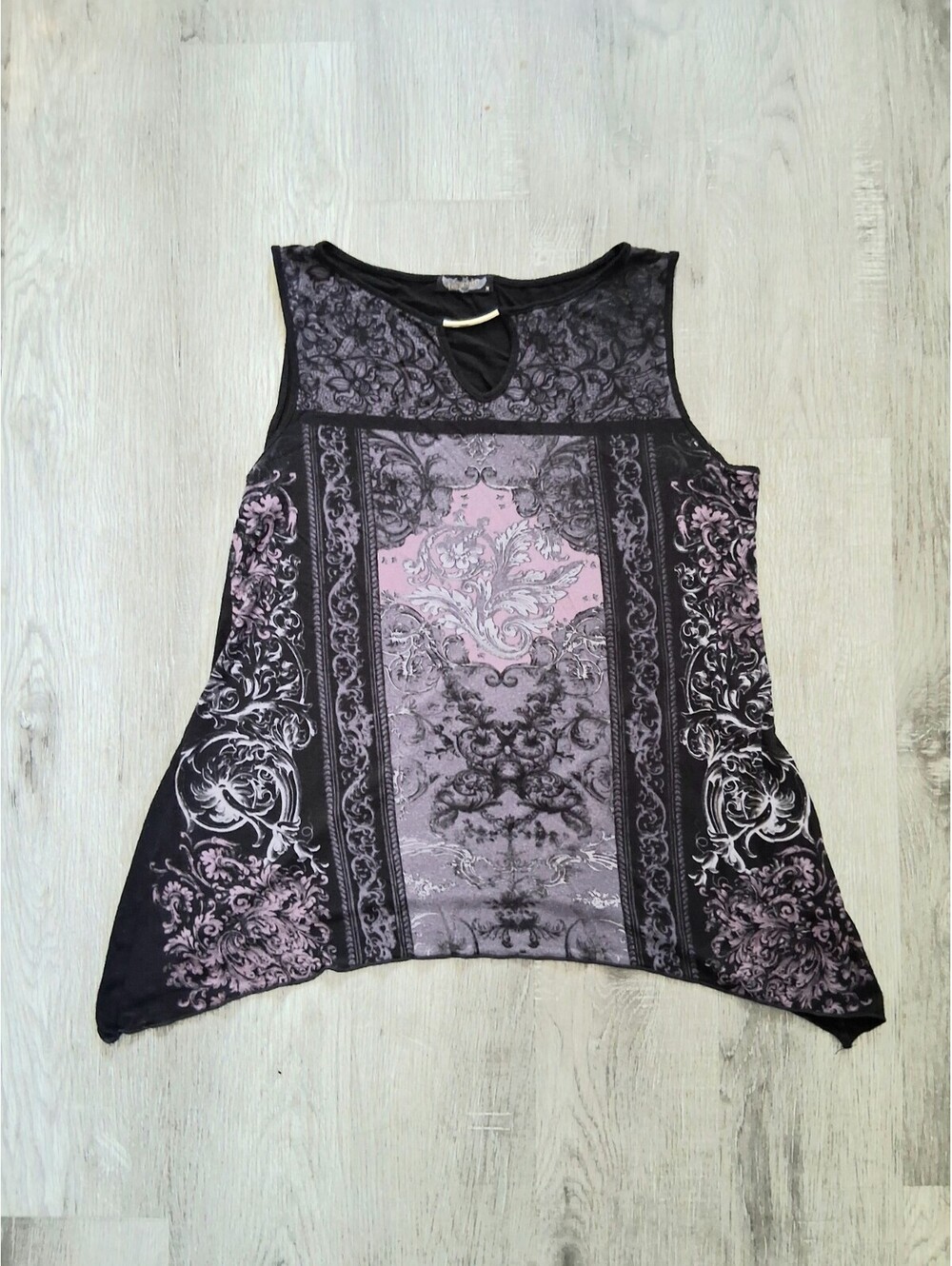 Vintage Vanilla Sugar Woman's Medium Graphic Sleeveless Bohemian-Style Tunic Top
